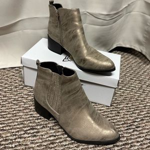 Taupe / Gold Booties